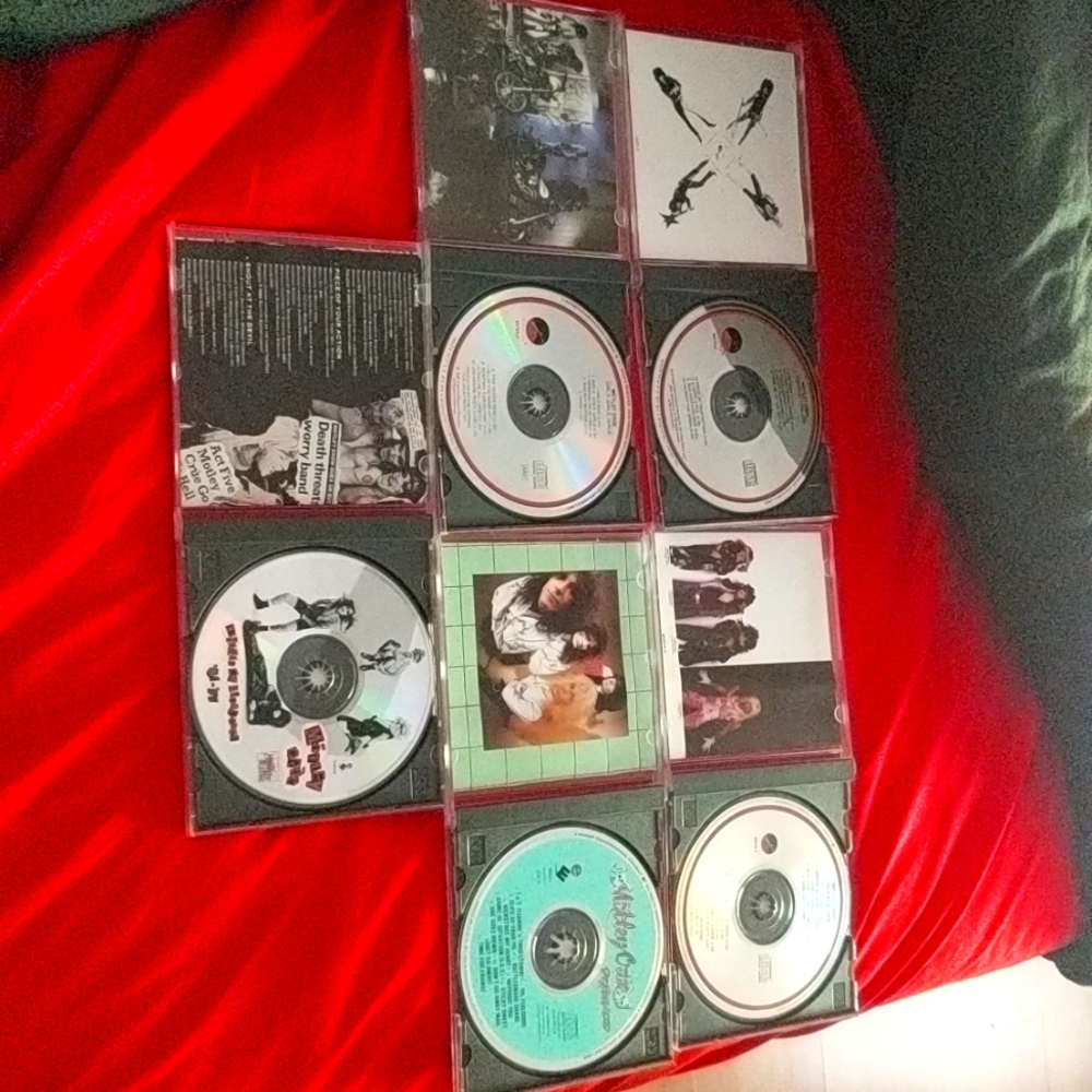 MÖTLEY CRÜE. - Picture 3 of 3